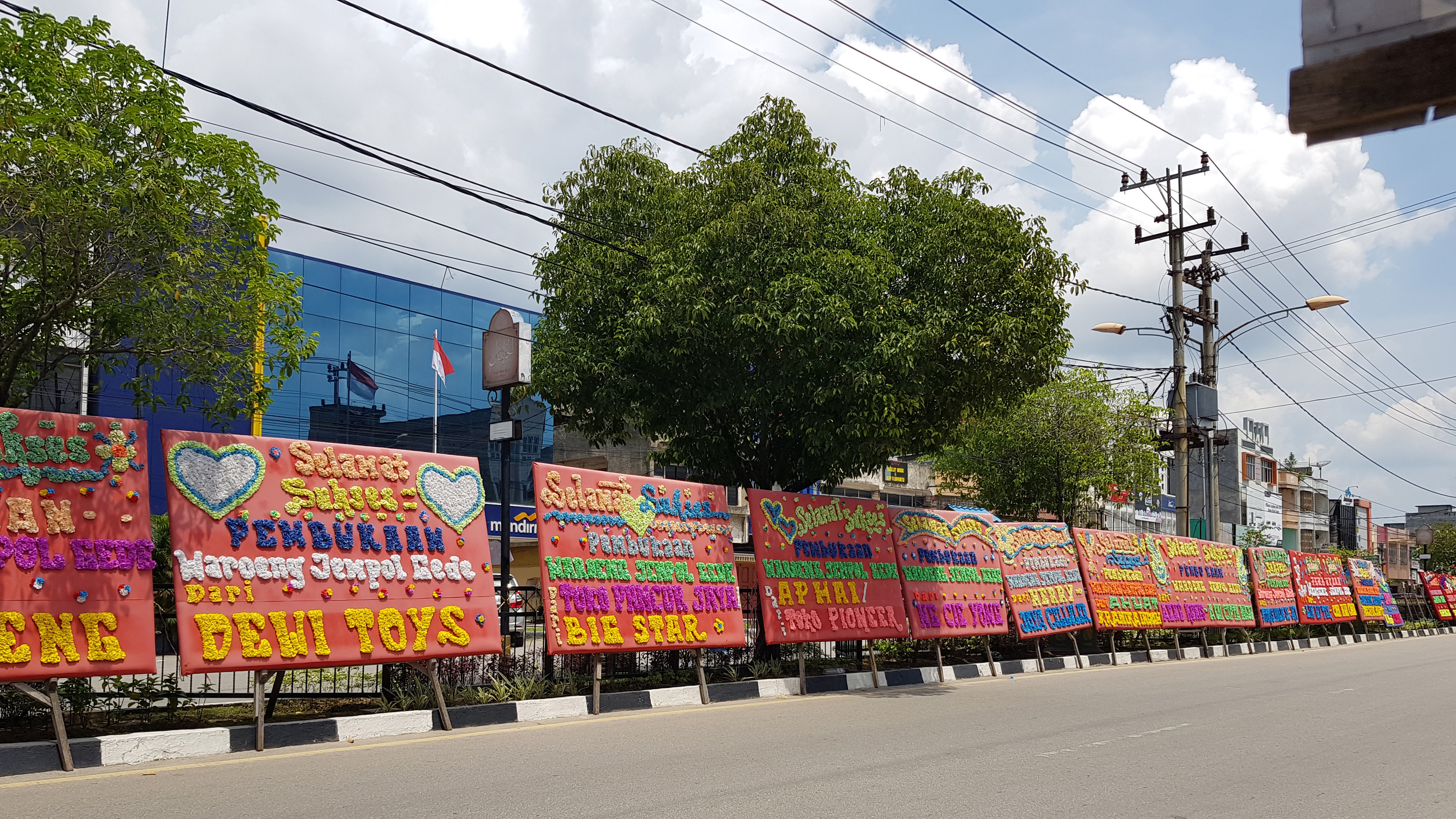 Kategori Papan Bunga Jumbo & Gandeng