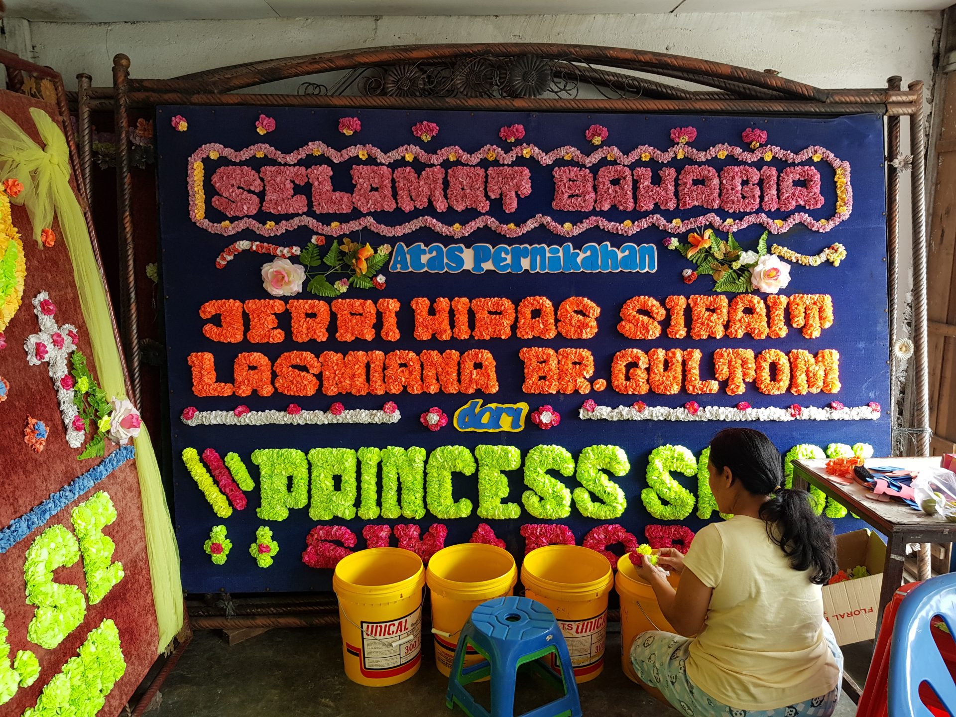 Papan Bunga Selamat & Sukses Kopi Kilen (2 x 1.25m)